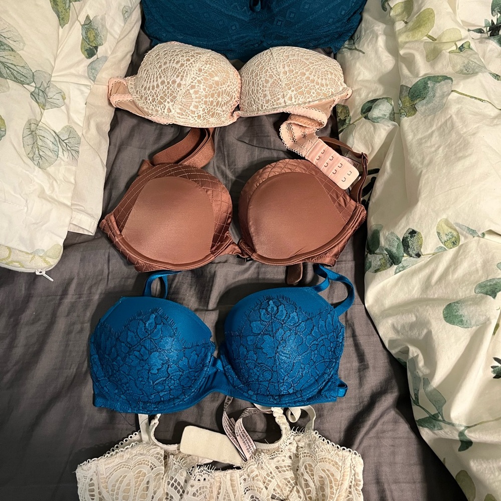 Victoria's Secret Bra Collection - 86 in total. Looking to bundle. $5 EACH - Picture 10 of 16
